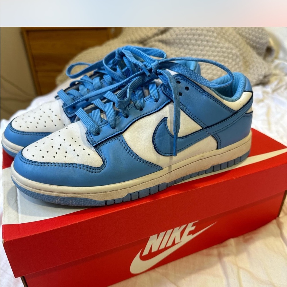 Nike dunk low Blue and White Sneakers